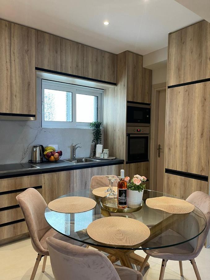 Agora Luxury Apartment 3 Loutraki  Bagian luar foto