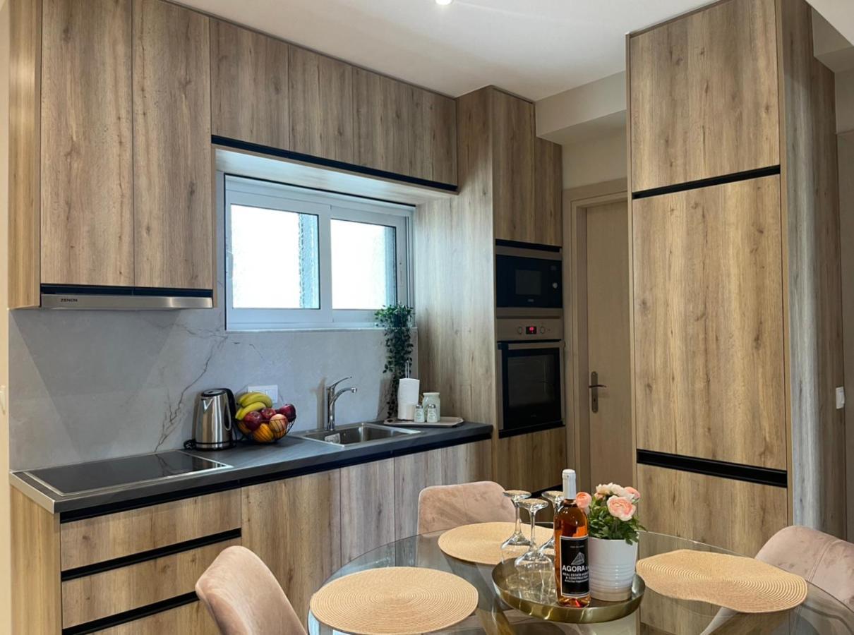 Agora Luxury Apartment 3 Loutraki  Bagian luar foto